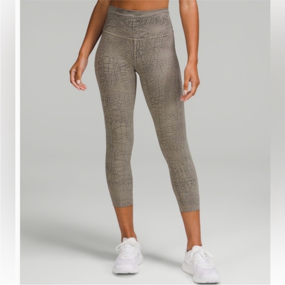 NWT Lululemon Wunder Train HR Tight 23” Dye